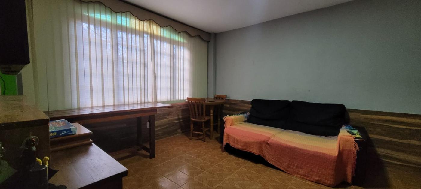 Casa à venda com 2 quartos, 90m² - Foto 3