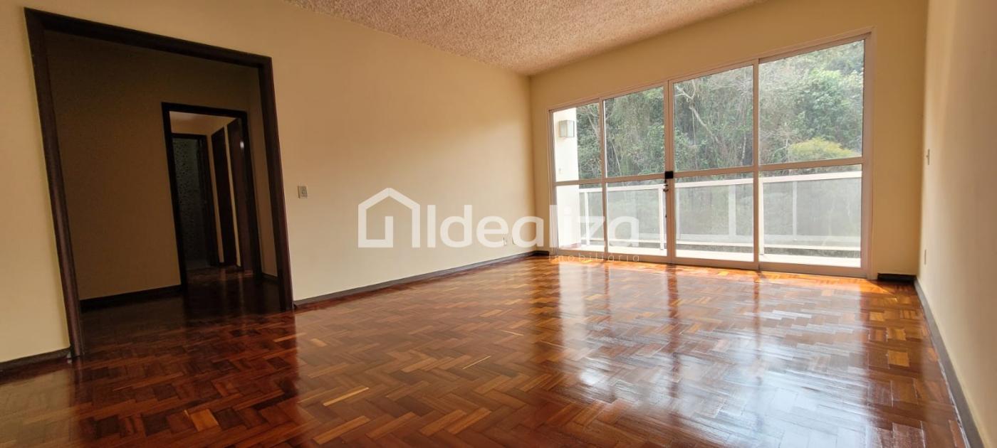 Apartamento à venda com 2 quartos, 96m² - Foto 2