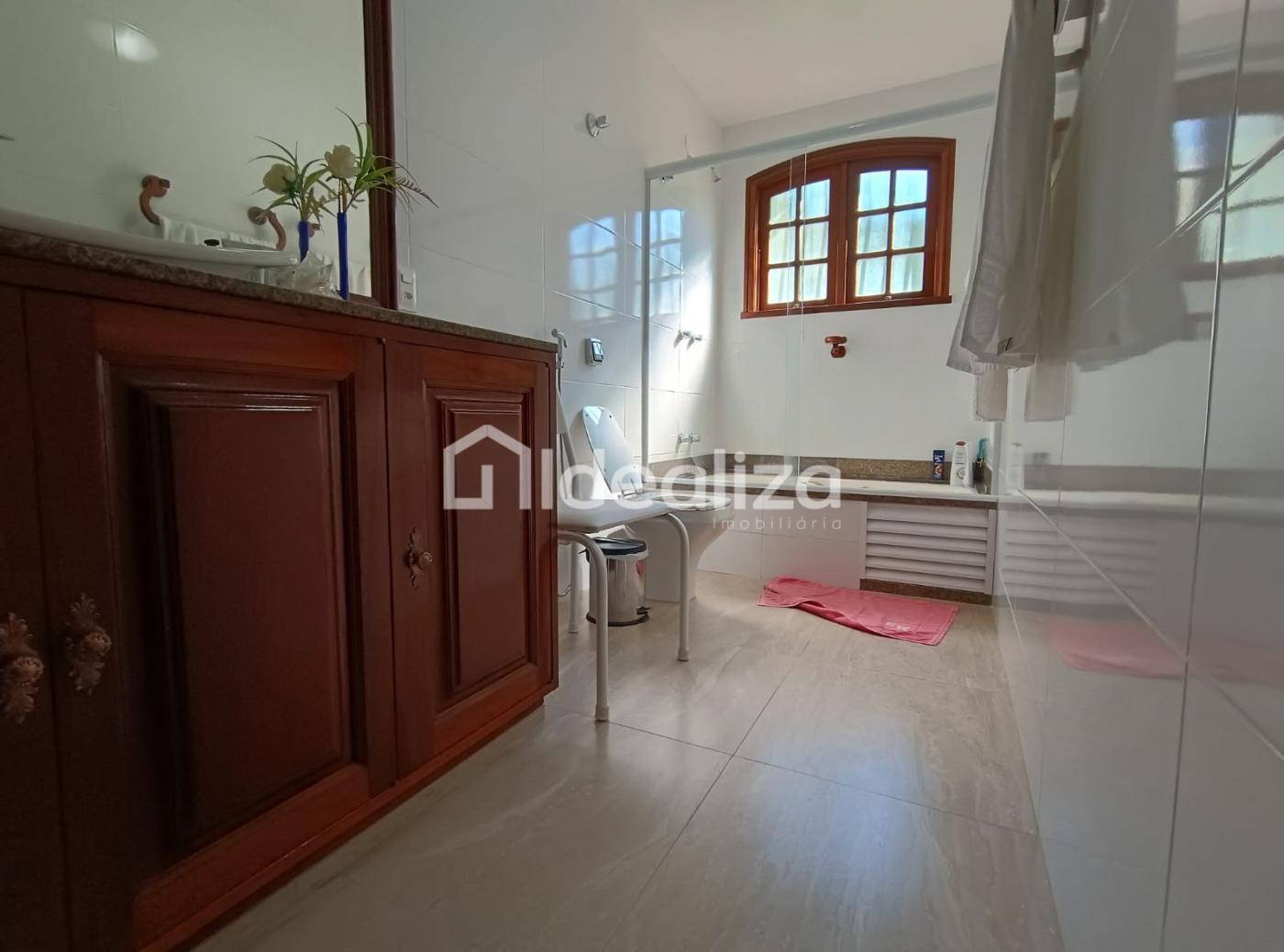 Casa à venda com 5 quartos, 280m² - Foto 32