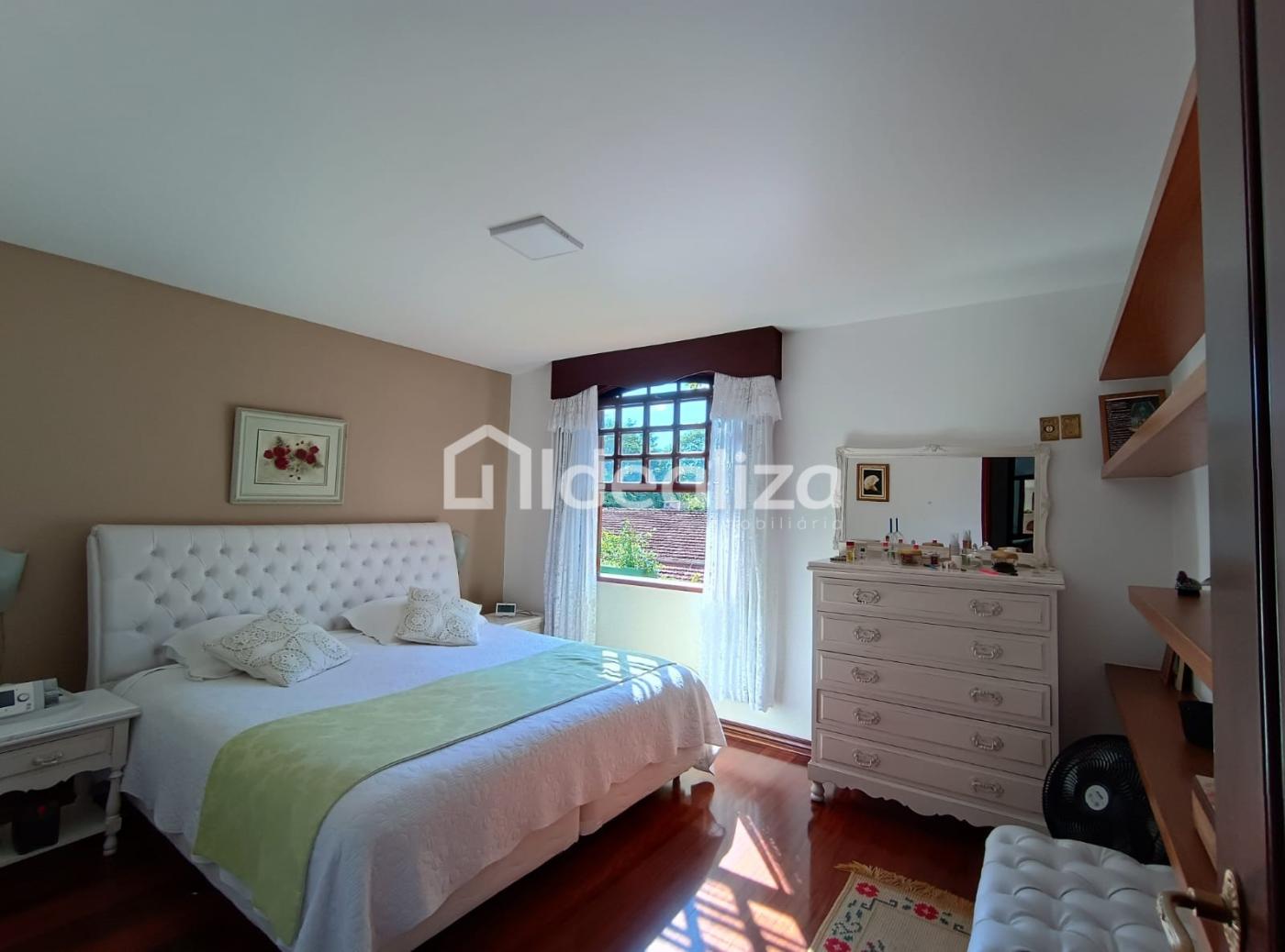 Casa à venda com 5 quartos, 280m² - Foto 31