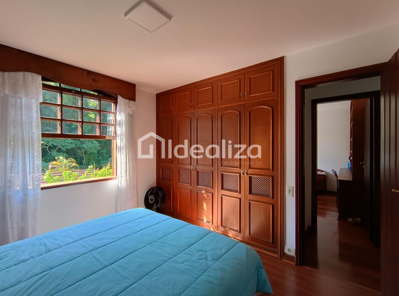 Casa à venda com 5 quartos, 280m² - Foto 37