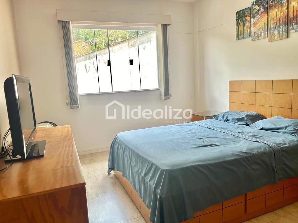 Casa à venda com 4 quartos, 560m² - Foto 26