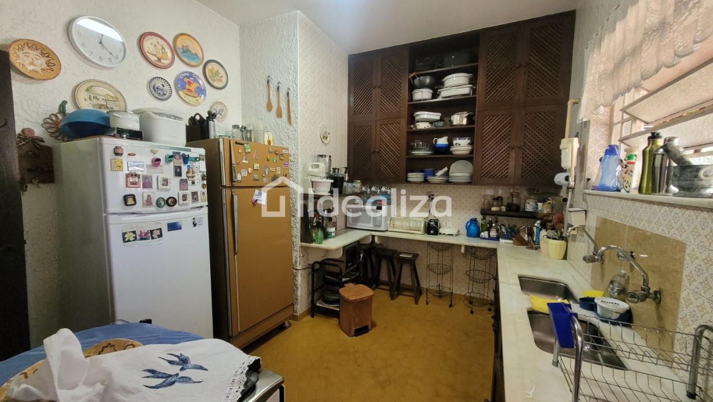 Casa à venda com 3 quartos, 2670m² - Foto 29