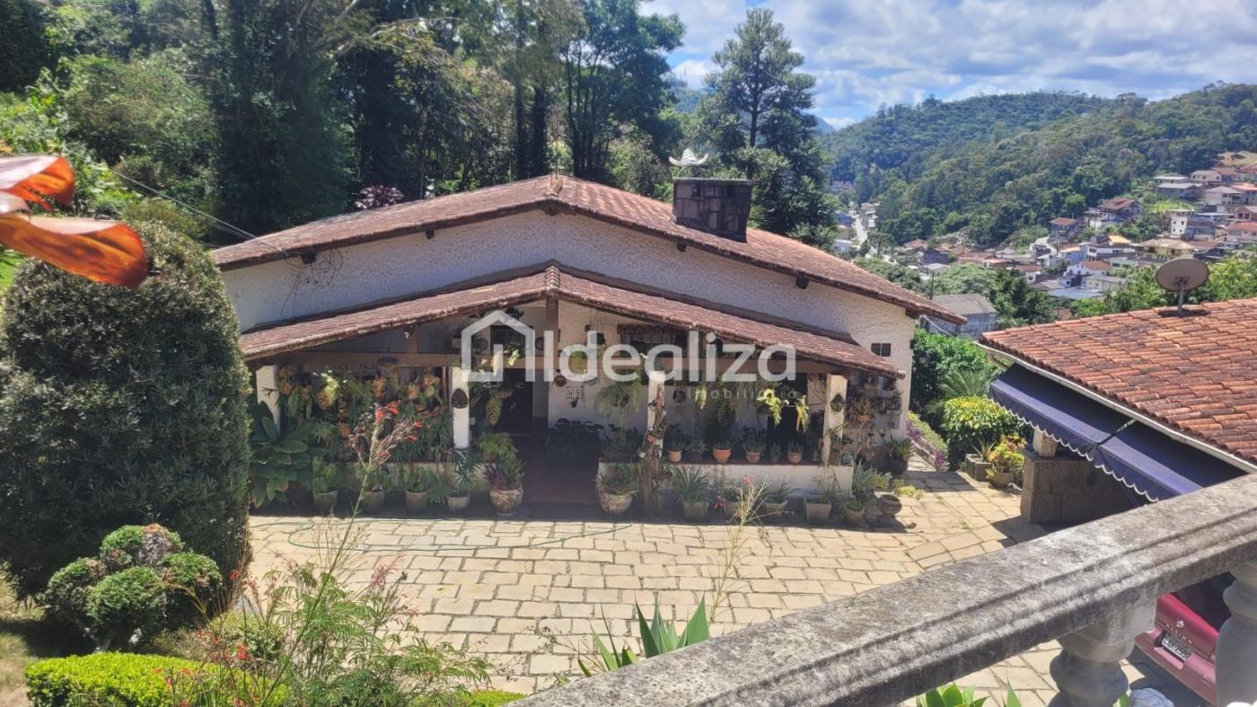 Casa à venda com 3 quartos, 2670m² - Foto 45