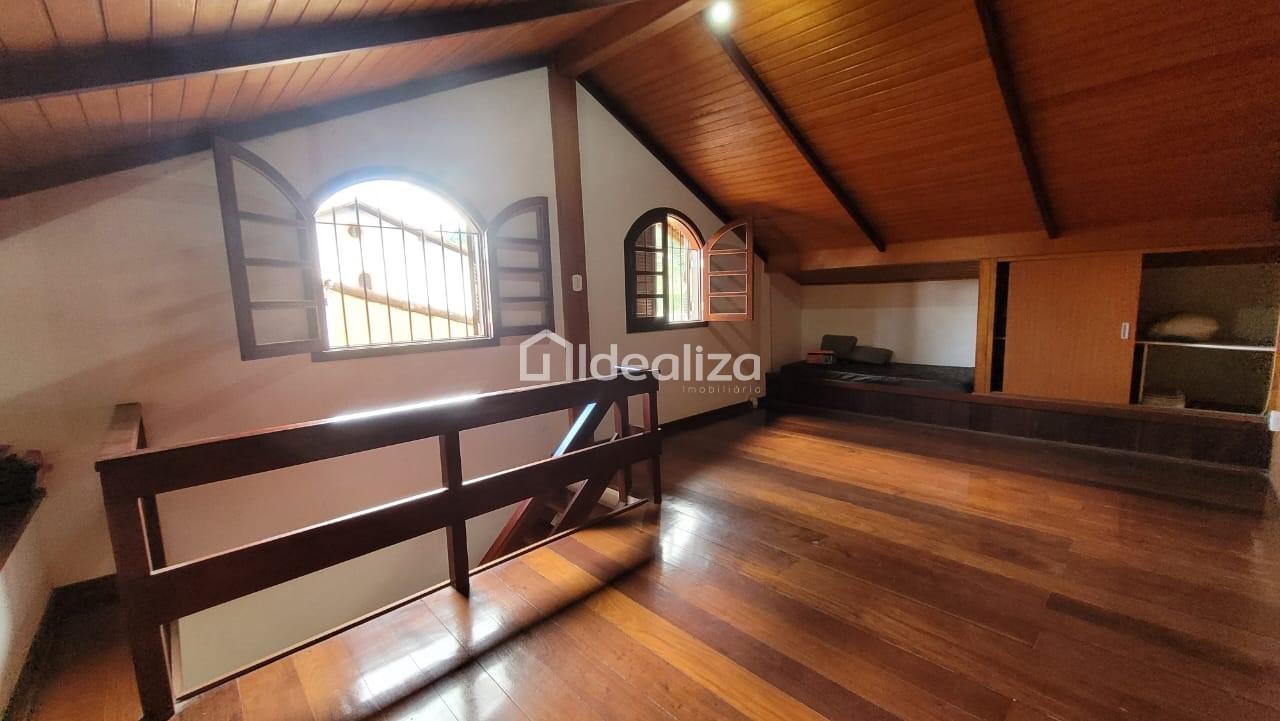 Casa à venda com 5 quartos, 416m² - Foto 4