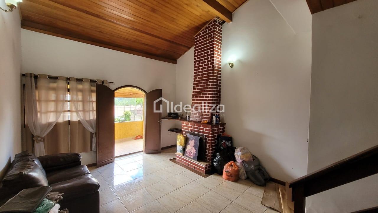 Casa à venda com 5 quartos, 416m² - Foto 7