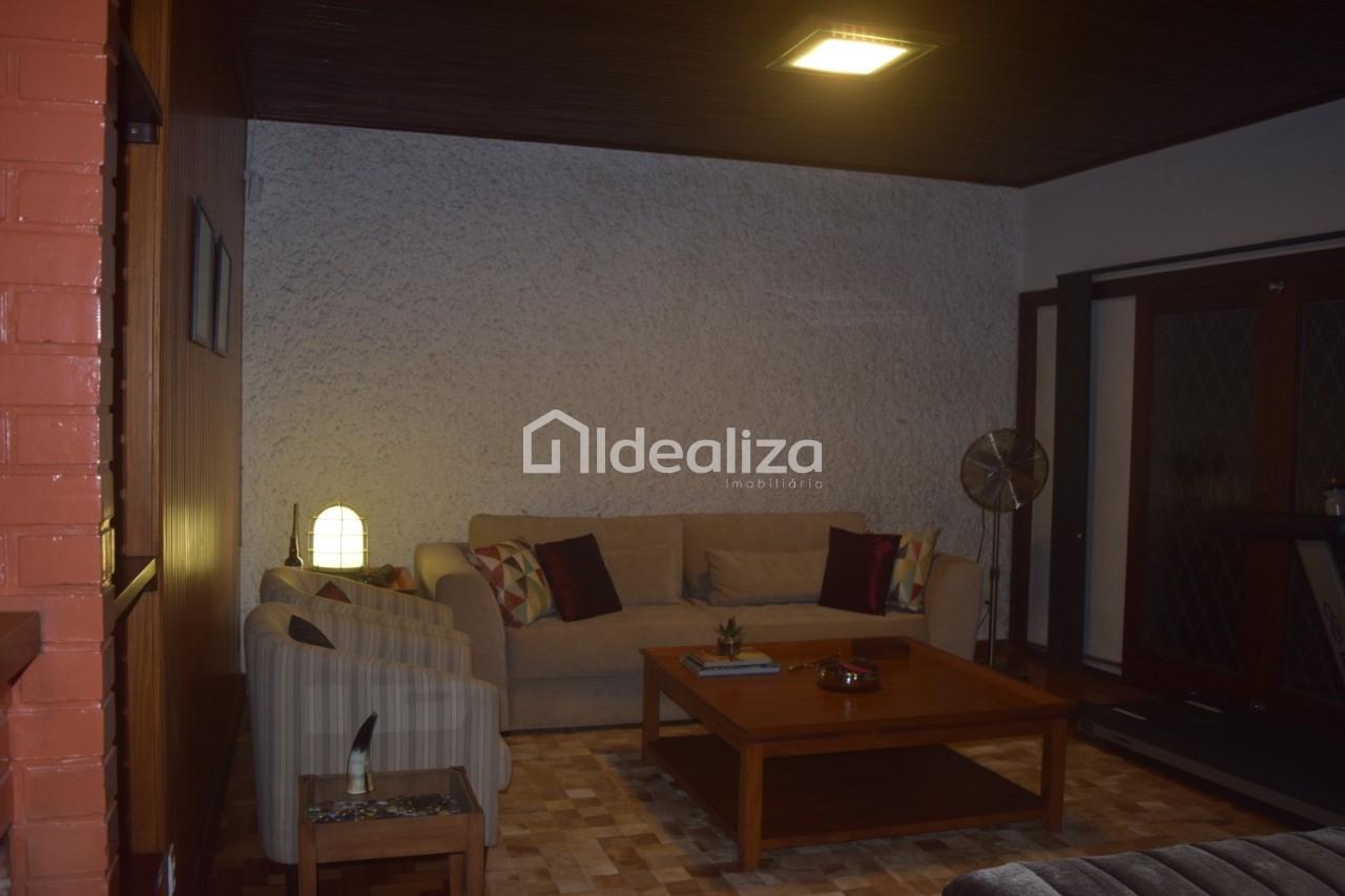 Casa à venda com 3 quartos, 428m² - Foto 4