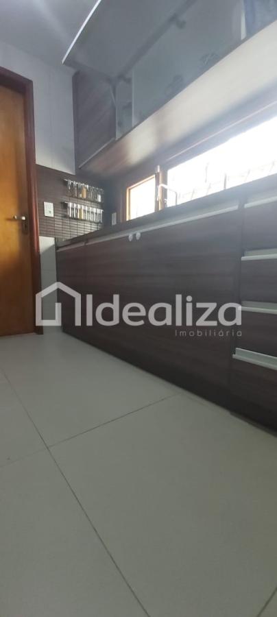 Casa à venda com 3 quartos, 428m² - Foto 23