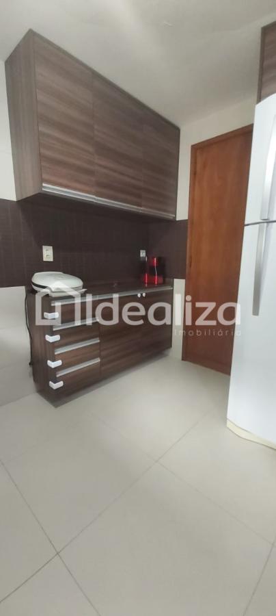 Casa à venda com 3 quartos, 428m² - Foto 25